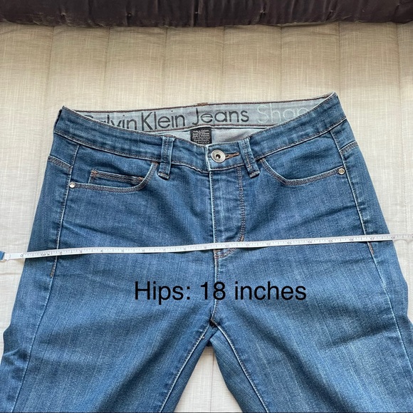 Calvin Klein Stretch Flare Mid Rise Jeans Size: 27/4 - Picture 10 of 16